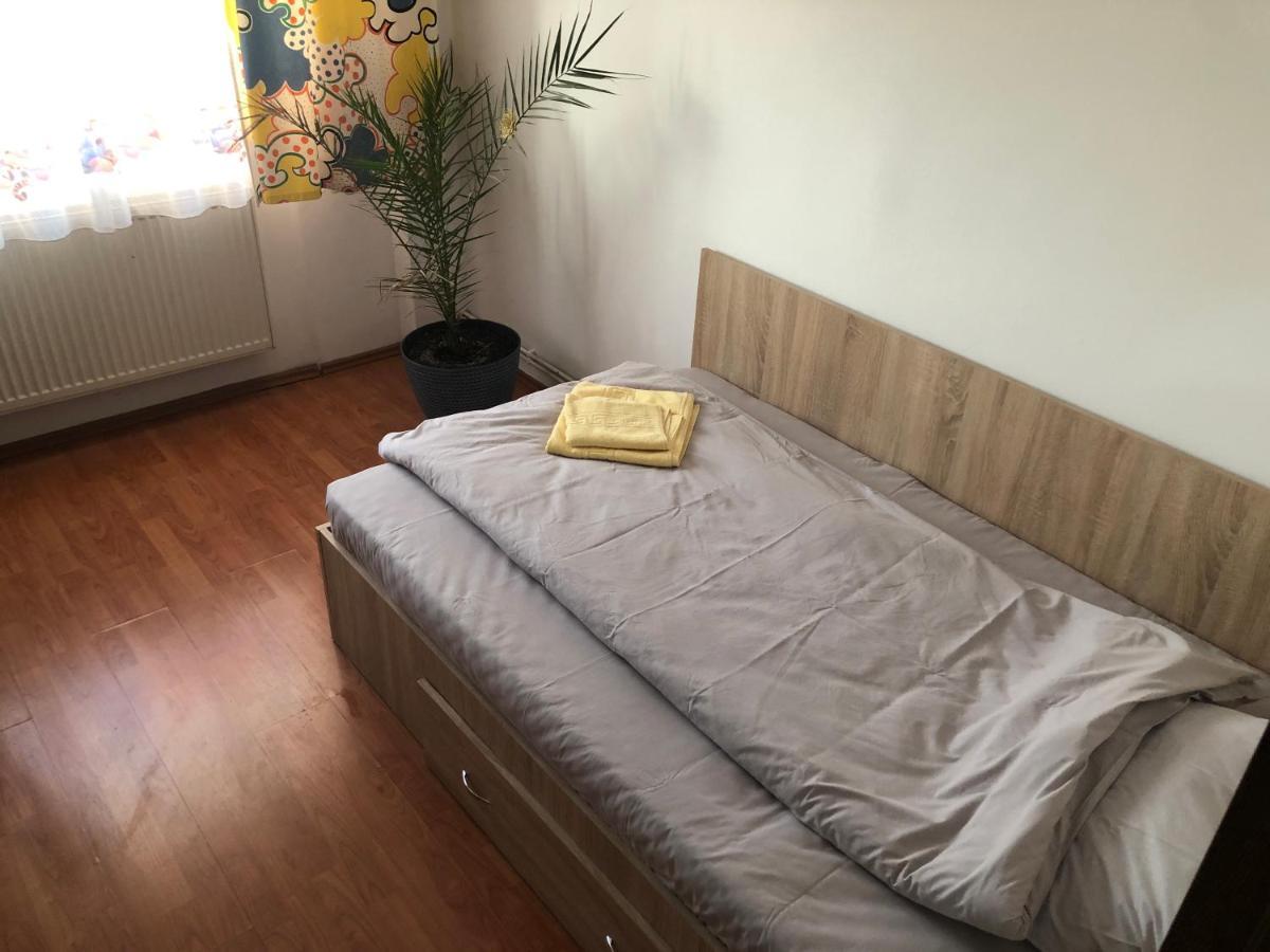 Apartamento Apartament Magnolia, Piata Gorjului- Metrou Bucarest Exterior foto